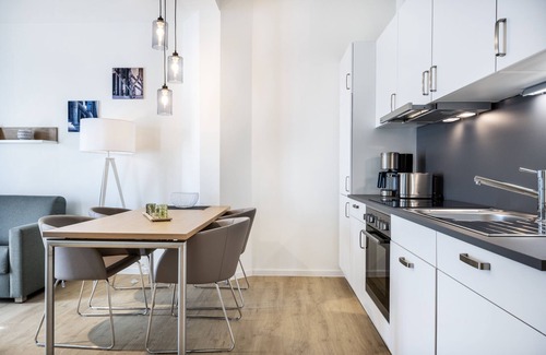 Wismar Apartment | Premier Apartment with Balcony and Sauna in Harbor Location