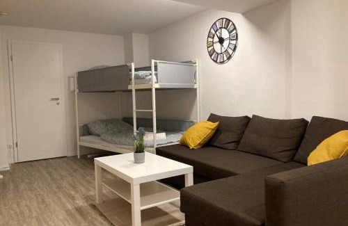 Altona-Altstadt Apartment | Modern Apartment Near Reeperbahn for Up to 8 Guests
