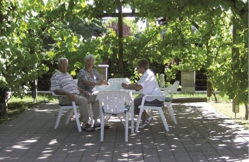 Bad Fuessing Apartment | Modern Apartment in Central, Peaceful Location - Guest Rated 10/10