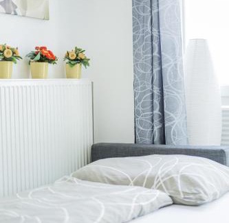Penzing Apartment | Convenient Apartment Near U-Bahn & Schönbrunn, Family-Friendly
