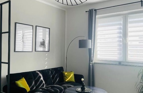 Doehren Apartment | Modern Apartment with Direct Access to City and Expo