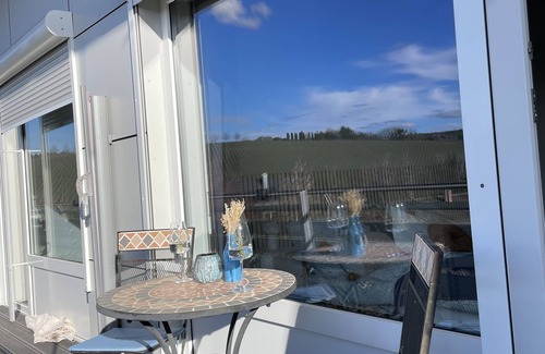 Bermatingen Apartment | Stylish Apartment with Balcony in Scenic Bermatingen