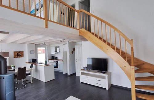 Nordhorn House | Modern Holiday Home with Hot Tub, Sauna & Perfect Location