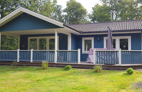Vastra Torup House | Cozy Nature Retreat with Pool and Ocean Views - Rated 9.8