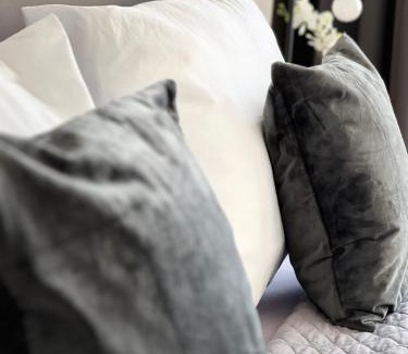 Eutritzsch Apartment | Stylish Apartment near Neue Leipziger Messe for Four