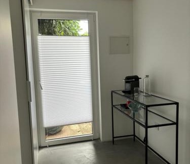 Unterrath House | Private Room with Ideal Location for Messe Visitors