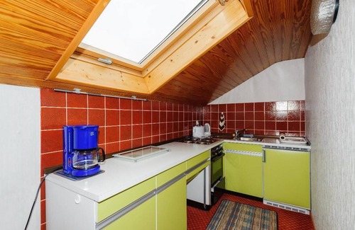 Bad Fuessing Apartment | Bright Modern Apartment with Breakfast in Peaceful Setting