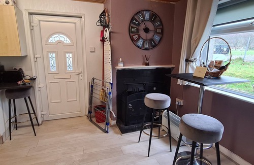 Newton Stewart Cottage | Charming 1720s Cottage in Newton Stewart, Scotland - Guest Rated 9/10