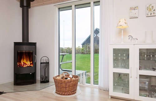 Nr. Lyngby Strand House | Oceanfront Holiday Home for 4 in Løkken - Guest Rated 9.8