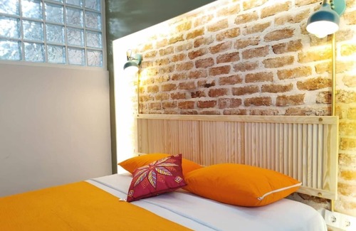 Gumussuyu Mahallesi Apartment | Stylish Taksim Center Flat with Family-Friendly Amenities