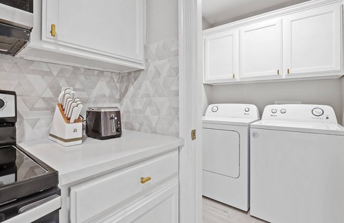 Gonzales House | Stylish Home with Pool, Minutes from New Orleans & Baton Rouge