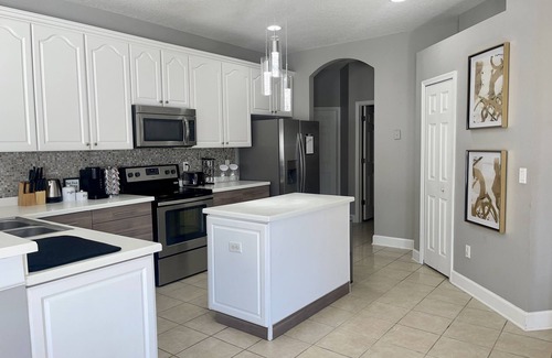 Ruskin House | Modern Escape Minutes from Little Harbor with Pool Access