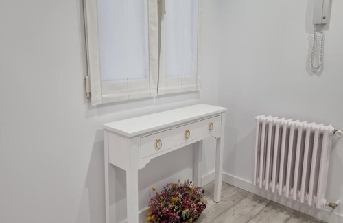 Gijon Apartment | Modern 3-Bedroom Retreat in Central Location
