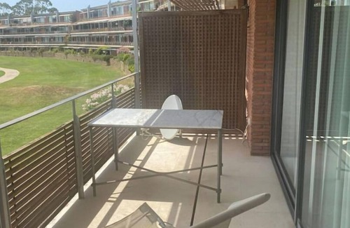 Torroella de Montgri Apartment | Guest Rated: Modern Apartment with Pool in Empordà Golf