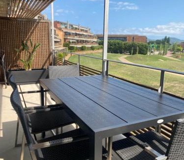 Torroella de Montgri Apartment | Gorgeous Apartment with Pool and Ocean Views in Empordà Golf