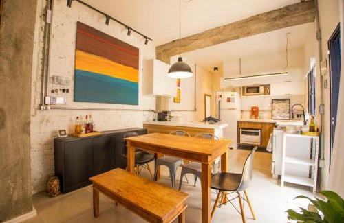 Campinas House | Contemporary Comfort in Central Campinas with Spa Amenities