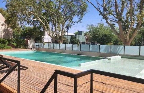 Mendoza Apartment | Contemporary Apartment with Breathtaking Views & Pool Access