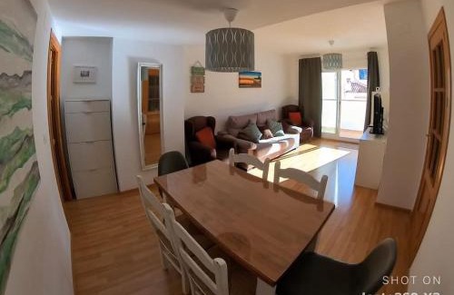 Guejar Sierra Apartment | Cozy Apartment in Güejar Sierra with Terrace & Wi-Fi