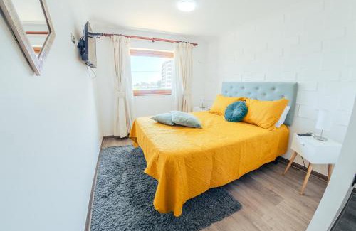Los Angeles Apartment | Elegant 2 Bedroom, 2 Bathroom Apartment with Pool Access