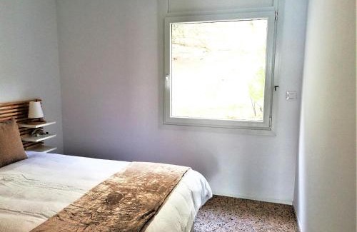 Almadraba-Canyelles Apartment | Vista Maravillosa: Modern Apartment with Wifi and Beach Access