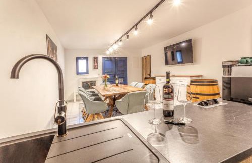 Velke Pavlovice House | Exceptional Modrý sklep 77: Family-Friendly with Kitchen
