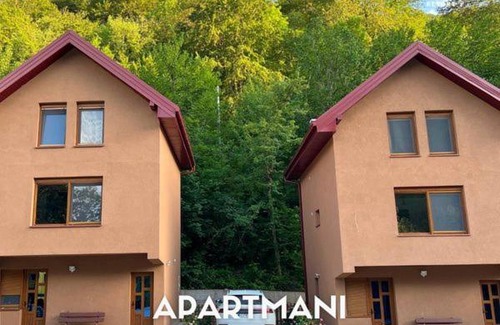Glavaticevo Apartment | Oceanfront Modra Rijeka Resort: Family-Friendly Getaway