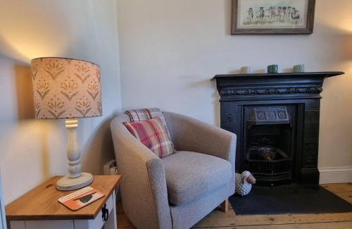 Ffestiniog House | Moelwyn View Cottage: 4-Star Review Rated at Perfect 10