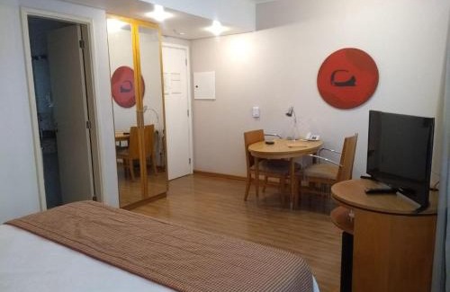 Moema Apartment | Relax at Moema Apart-Hotel Rouxinol with Oceanfront Views