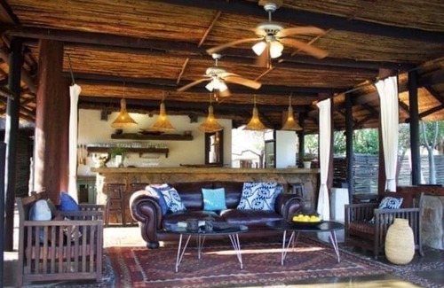 Alldays Cabin | Riverside Retreat: Mogalakwena River Lodge with Pool & Dining