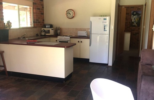 Moruya Cottage | Experience Mogendoura Farm: Oceanfront Cottages for Families