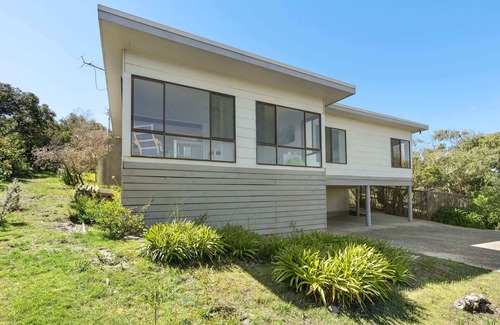 Moggs Creek House | Oceanfront Escape at Moggs View ID - Rated 9.6/10