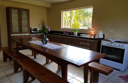 Centro House | Cozy Sítio Mogi-Bertioga: Beach & Countryside Retreat