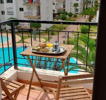 El Mansouria Apartment | Guest Rated 10/10: Al Yakout in Mohammédia with Pool