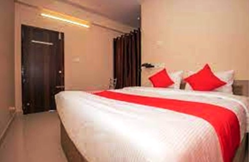 Hoskote Hotel | Welcoming Stay at Mohan Residency: Family-Friendly Amenities