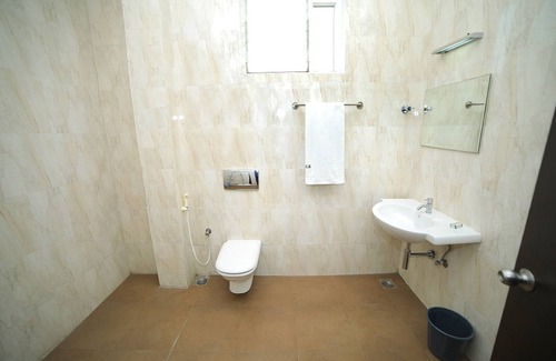 Hoskote Hotel | Welcoming Stay at Mohan Residency: Family-Friendly Amenities