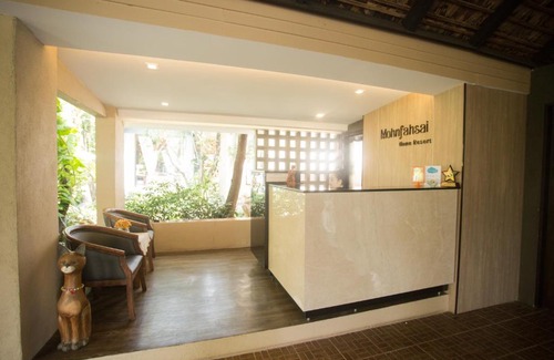 Ban Du Resort | Discover Mohnfahsai Home Resort with Pool & Family Amenities