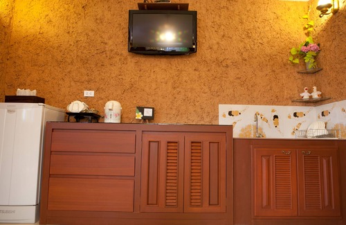 Ban Du Hotel | Discover Mohnfahsai Home Resort: Family-Friendly Oasis