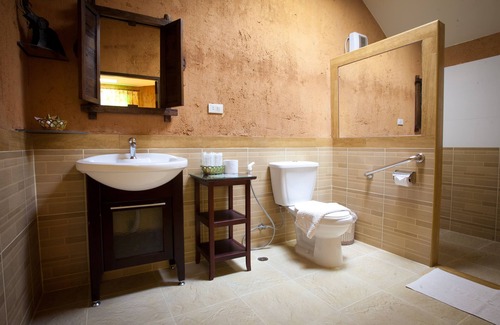 Ban Du Hotel | Discover Mohnfahsai Home Resort: Family-Friendly Oasis