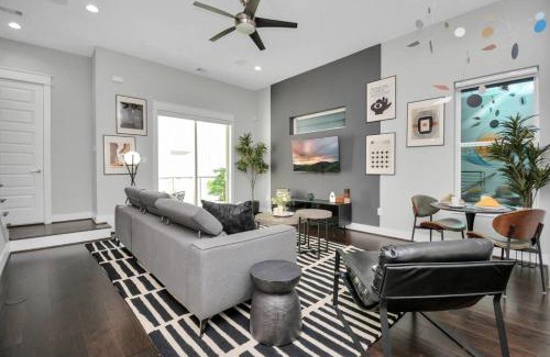 Astrodome House | Convenient Mohr Haus - Steps from NRG Stadium & Medical Center