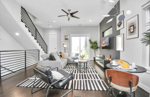 Astrodome House | Convenient Mohr Haus - Steps from NRG Stadium & Medical Center
