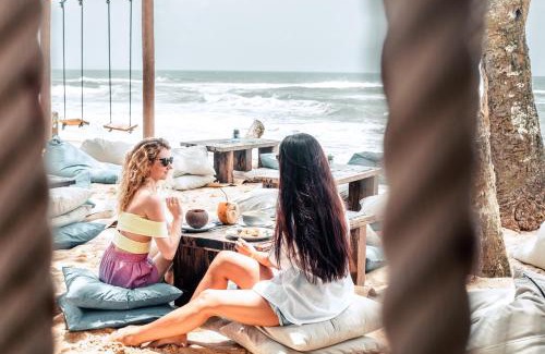 Talpe Hotel | Beachfront Bliss at Moi Talpe by DBI - 4-Star Comfort