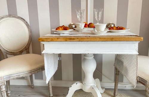 Groemitz Apartment | Inviting Moin Grömitz: Oceanfront Escape with Breakfast!