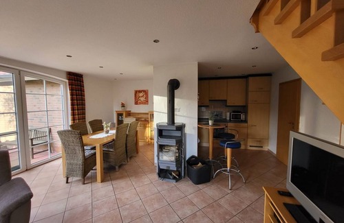 Visquard House | Welcome to Your Cozy Getaway: 9.4/10 Rated Retreat