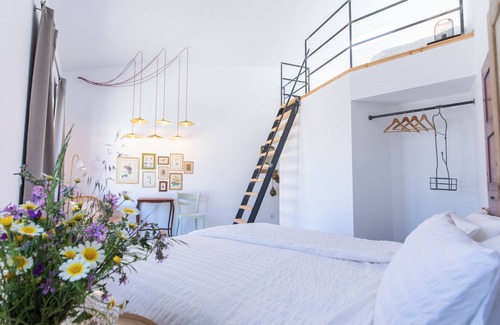 Vila do Bispo House | Relax at Moinho Calmo with Ocean View & Spa Amenities