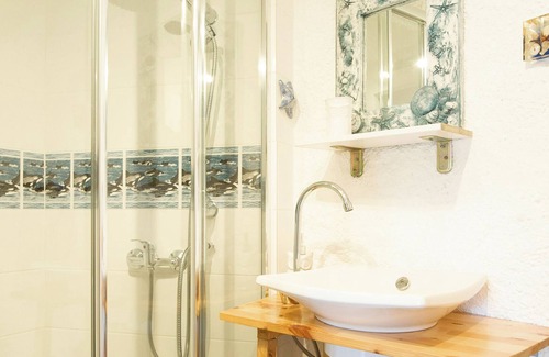 Cadaval House | Experience Moinho da Amélia: Windmill Stay with Private Pool