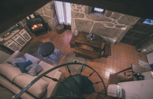 Melgaco Ski Chalet | Discover Moinhos do Poço Verde in Peneda-Gerês Park