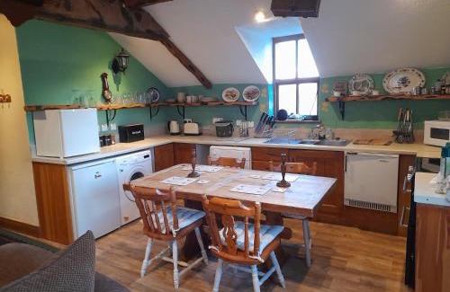 Craigavon House | Welcoming Moira Barn at Berwickhall: Pet & Child Friendly Stay