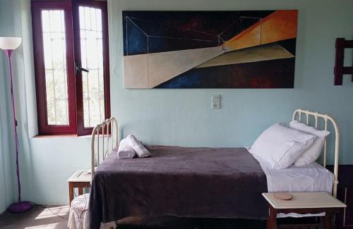 Fanari House | Mojo Art House: Ideal for Families and Pet Lovers