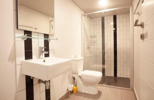 Sea Point Hotel | Mojo Hotel & Market: Oceanfront Escape with Great Amenities