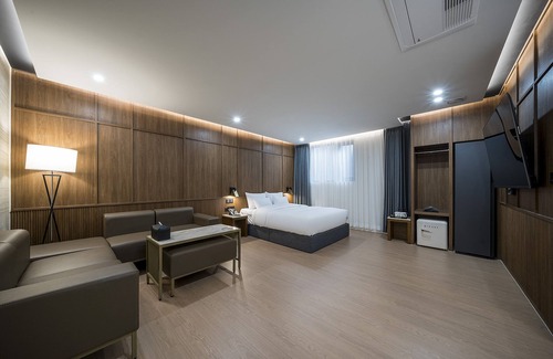 Mokpo Hotel | Eco-Friendly Mokpo Browndot Hotel Near Peace Square